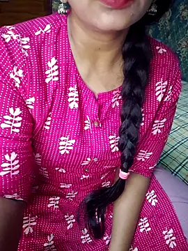 Snapshot of Shalini_telugu09 chatting on 07/15/26, 07:13 Shalini telugu09 online show from 07/15/26, 07:13