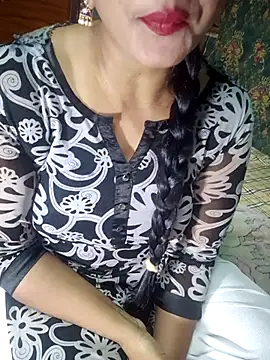 Snapshot of Shalini_telugu09 chatting on 07/22/26, 09:12 Shalini telugu09 online show from 07/22/26, 09:12