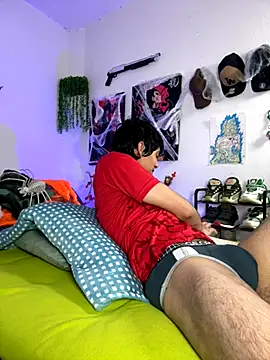 Snapshot of Yaiden_11 chatting on 10/14/25, 10:05 Yaiden 11 online show from 10/14/25, 10:05