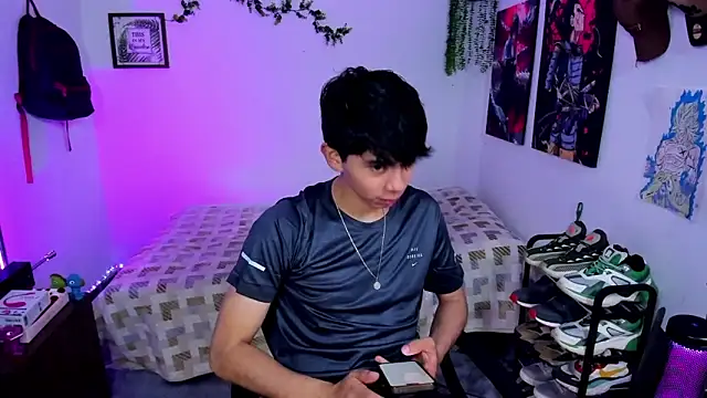 Snapshot of Yaiden_11 chatting on 11/20/25, 10:48 Yaiden 11 online show from 11/20/25, 10:48