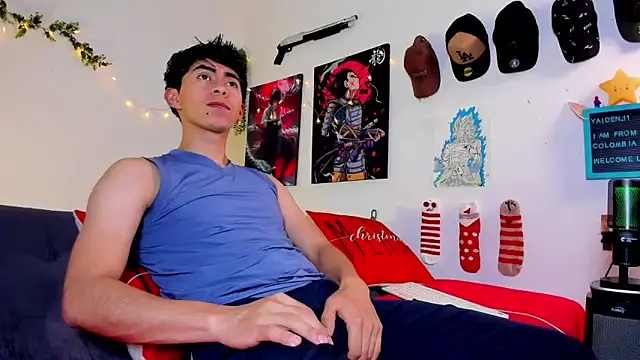 Snapshot of Yaiden_11 chatting on 11/30/25, 10:19 Yaiden 11 online show from 11/30/25, 10:19