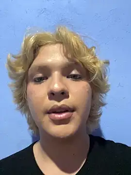 Snapshot of adam_angelssss chatting on 10/03/25, 01:46 adam angelssss online show from 10/03/25, 01:46