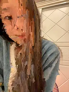 Snapshot of Minnie-66 chatting on 03/20/25, 02:19 Minnie-66 online show from 03/20/25, 02:19