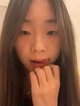 Snapshot of Minnie-66 chatting on 03/21/25, 11:55 Minnie-66 online show from 03/21/25, 11:55