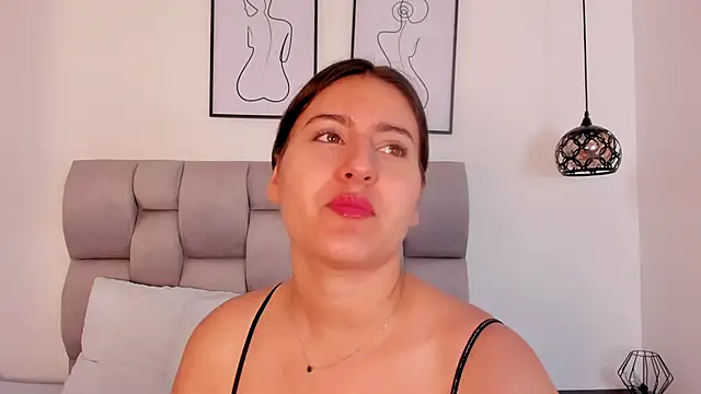 Hanna Evans   online show from 11/14/25, 12:26