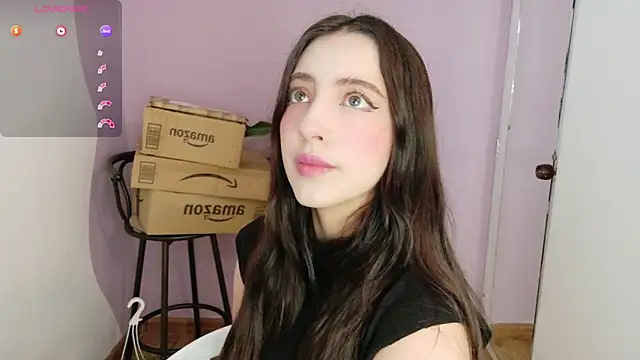 Snapshot of Rebbecawhite_meow chatting on 04/15/26, 09:59 Rebbecawhite meow online show from 04/15/26, 09:59