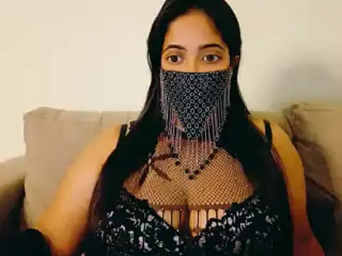 Snapshot of Tamil_hot_whiskey_girl chatting on 05/23/26, 06:01 Tamil hot whiskey girl online show from 05/23/26, 06:01