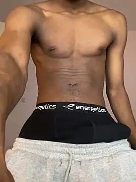 Snapshot of Renoirmonter chatting on 10/29/25, 12:24 Renoirmonter online show from 10/29/25, 12:24