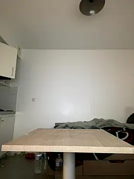 Snapshot of Renoirmonter chatting on 11/23/25, 10:26 Renoirmonter online show from 11/23/25, 10:26