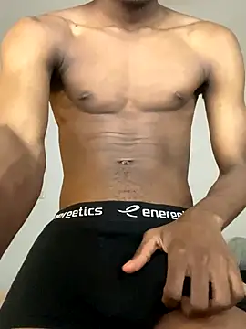 Snapshot of Renoirmonter chatting on 11/25/25, 02:00 Renoirmonter online show from 11/25/25, 02:00