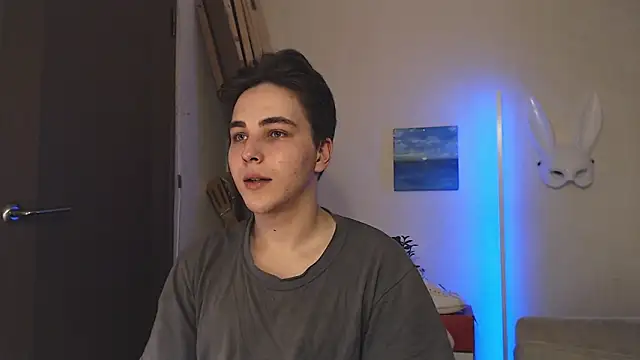 Snapshot of Eric_ether chatting on 03/17/25, 01:18 Eric ether online show from 03/17/25, 01:18