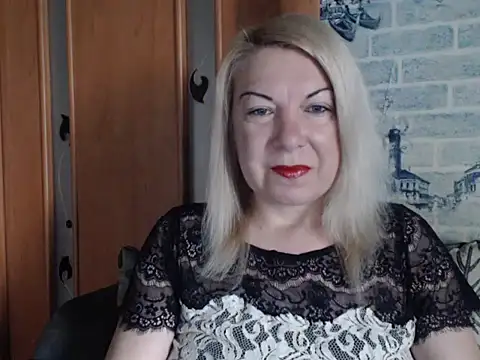Lillia Ray online show from 06/03/26, 07:00