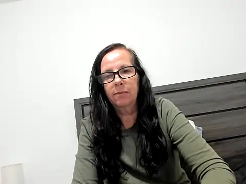 peachgoddess online show from 10/19/25, 03:51