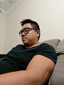 awesometeacher33 online show from 09/18/25, 03:52