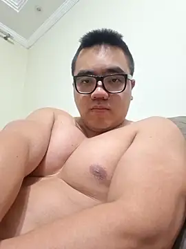Snapshot of awesometeacher33 chatting on 05/19/26, 01:56 awesometeacher33 online show from 05/19/26, 01:56