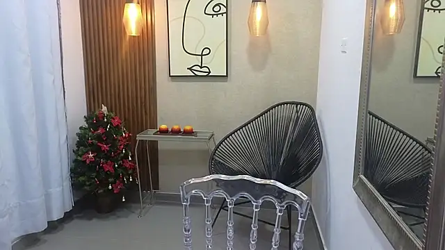 Coral Lise online show from 12/05/25, 11:19