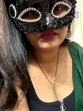 jhanvi boo online show from 10/12/25, 10:14