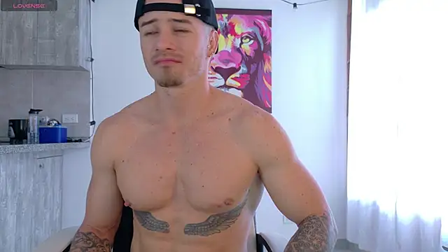 Ryannblue07 online show from 11/01/25, 04:53