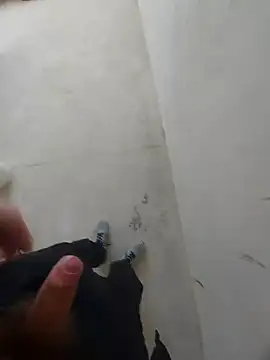 Snapshot of MaksDzubaV chatting on 03/18/25, 01:09 MaksDzubaV online show from 03/18/25, 01:09