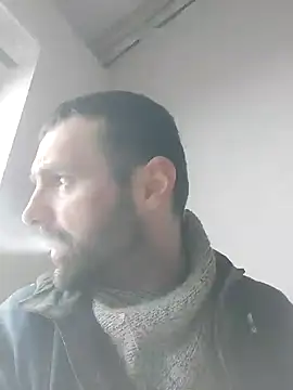 Snapshot of MaksDzubaV chatting on 03/19/25, 12:34 MaksDzubaV online show from 03/19/25, 12:34