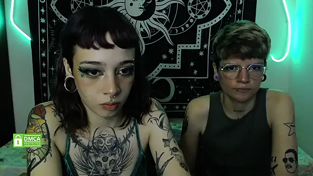 lovelockedlips online show from 03/18/25, 02:47