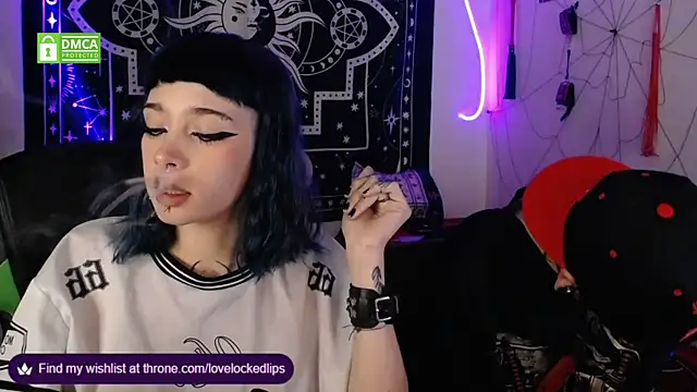 lovelockedlips online show from 10/17/25, 02:26