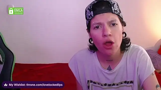 lovelockedlips online show from 04/10/26, 08:35