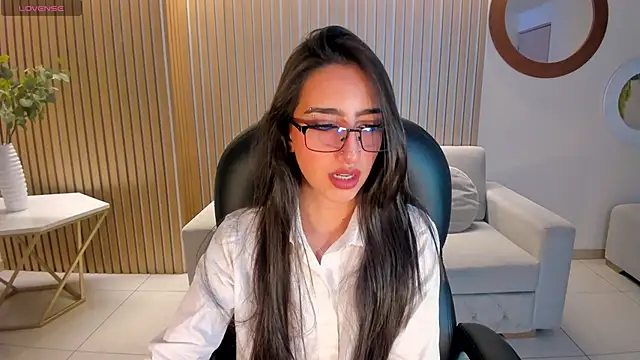 LarisaSmirnov online show from 10/21/25, 04:02