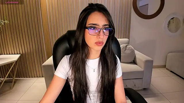 LarisaSmirnov online show from 10/23/25, 04:34