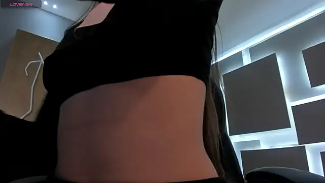 MaiaCollins online show from 10/22/25, 05:56