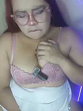 Snapshot of Trilyn25 chatting on 12/02/25, 03:01 Trilyn25 online show from 12/02/25, 03:01