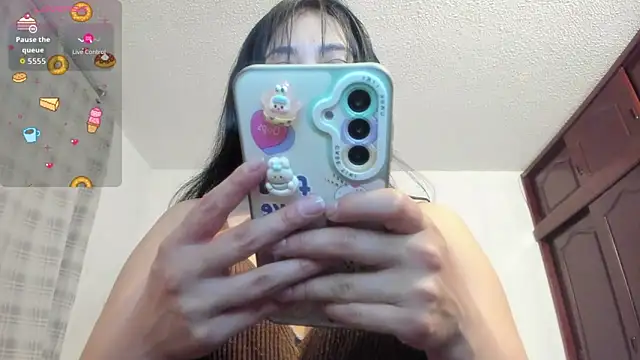 Snapshot of xx_chloesex chatting on 01/16/26, 04:38 xx chloesex online show from 01/16/26, 04:38