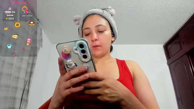 Snapshot of xx_chloesex chatting on 03/19/26, 01:09 xx chloesex online show from 03/19/26, 01:09