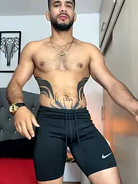 Snapshot of Maximiliano_ford chatting on 11/06/25, 10:27 Maximiliano ford online show from 11/06/25, 10:27