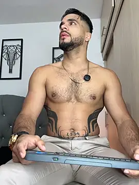 Snapshot of Maximiliano_ford chatting on 11/09/25, 10:24 Maximiliano ford online show from 11/09/25, 10:24