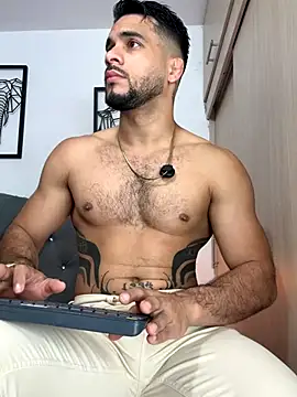 Snapshot of Maximiliano_ford chatting on 11/20/25, 10:26 Maximiliano ford online show from 11/20/25, 10:26