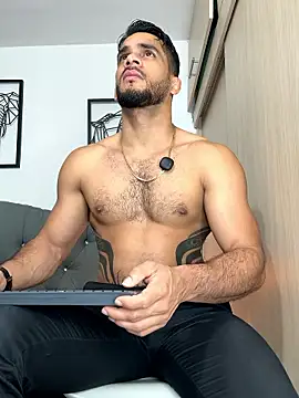 Snapshot of Maximiliano_ford chatting on 01/17/26, 10:53 Maximiliano ford online show from 01/17/26, 10:53
