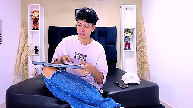 Jhojan twink online show from 09/26/25, 11:58