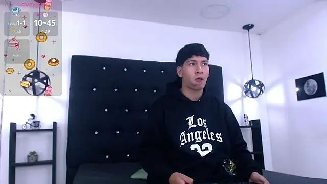 Jhojan twink online show from 11/25/25, 12:27