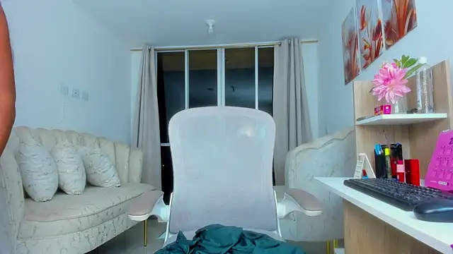 karol f00x online show from 02/20/26, 01:02