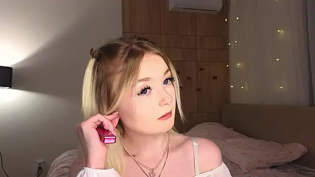 minigirl online show from 02/27/26, 04:29