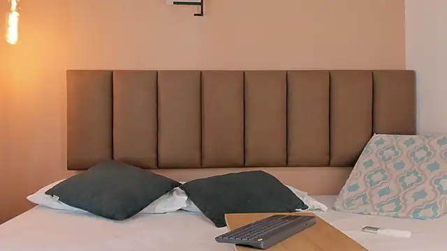 honeygray02 online show from 10/06/25, 12:13