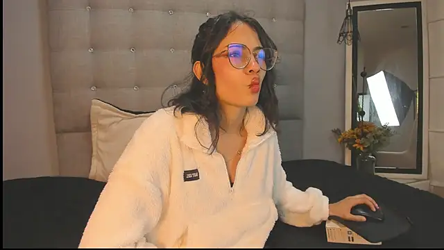 Moon  April online show from 11/24/25, 07:24