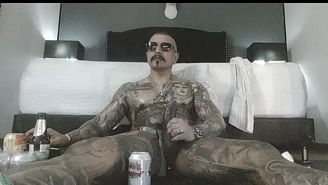 danilog515 online show from 11/16/25, 12:16