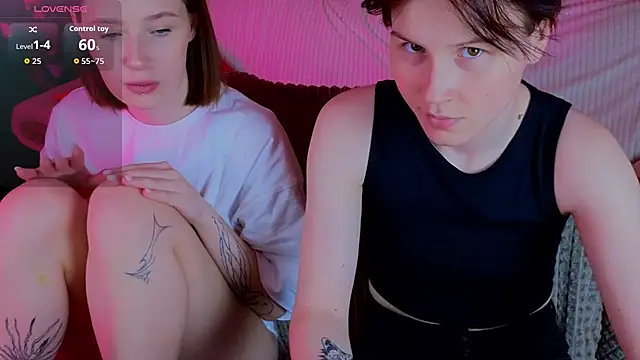 Snapshot of Tara_Lawson chatting on 10/14/25, 11:22 Tara Lawson online show from 10/14/25, 11:22