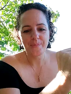 emiliemilf online show from 06/19/26, 07:17