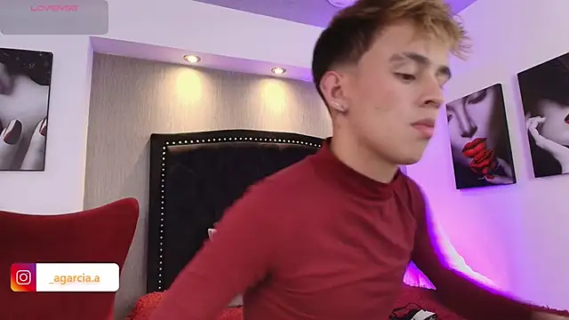 LiamWildx20 online show from 12/17/25, 04:40