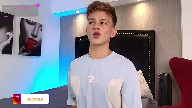 LiamWildx20 online show from 02/03/26, 04:10