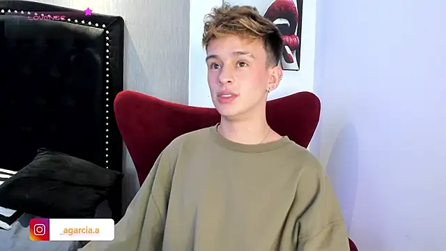 LiamWildx20 online show from 02/09/26, 03:54