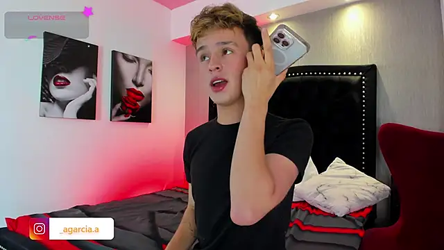 LiamWildx20 online show from 02/19/26, 05:03